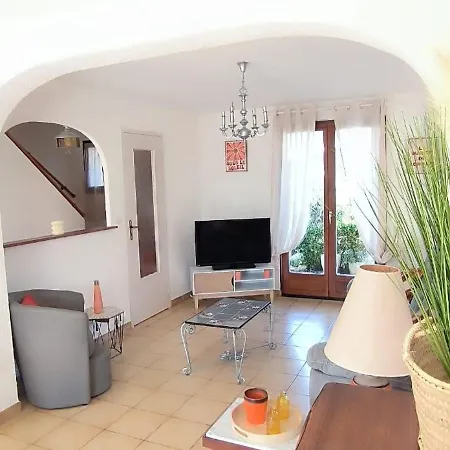 St Cyprien Magnifique Piscine 3 Etoiles Villa *